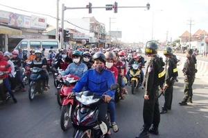 Bình Dương tung lực lượng bảo đảm an toàn cho du khách rời Đại Nam