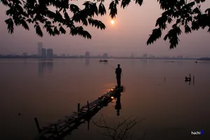 Nét quyến rũ của hồ Tây ngày đông