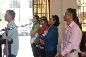 Đợi tòa quá lâu, các bị cáo xin đi... ăn cháo