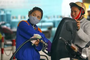 Liên Bộ quyết định giữ nguyên giá xăng dầu