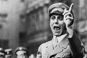 Đòi tiền tác quyền cho... “trùm tuyên truyền phátxít” Goebbels!