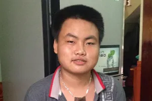 Tìm người thân cho anh thanh niên đi lạc, không nhớ đường về nhà