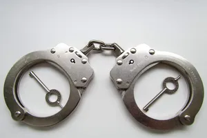 Gây án giết người khi đang mang lệnh truy nã