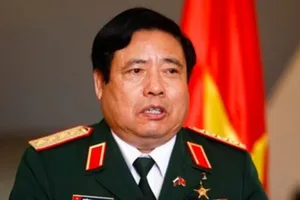 Sáng 25-7, Bộ trưởng Phùng Quang Thanh về đến Việt Nam 