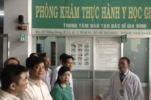Bộ trưởng Y tế 'vi hành' kiểm tra mô hình bác sĩ gia đình