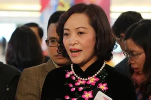 'Khâm phục trách nhiệm của các ủy viên Bộ Chính trị không tái cử'