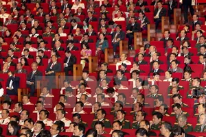 Báo cáo Đoàn Chủ tịch về các nhân sự xin rút khỏi danh sách đề cử