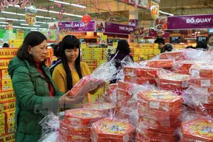 Muôn cách sắm Tết giúp nàng dâu mới 'ghi điểm' nhà chồng