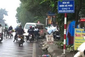 Bộ Giao thông trả lời câu hỏi 'đèn đỏ có được rẽ phải?'