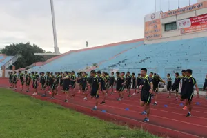 'Nâng cấp' giám sát, trọng tài giữa mùa giải