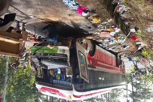 Kinh hoàng: 2 xe khách tông nhau trên đèo Prenn, 7 người chết