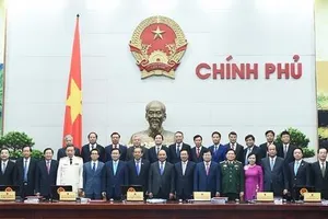 Trao quyết định bổ nhiệm của Chủ tịch nước cho các thành viên Chính phủ