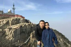 Cậu bé 8 tuổi cố đạt cân nặng 45 kg để hiến tủy cứu cha