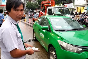 'Ông Đoàn Ngọc Hải xử phạt tài xế đi vệ sinh là đúng'