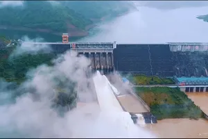 Bắt giam 2 phó giám đốc sở của tỉnh Sơn La