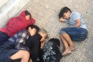 MC Trương Việt Phong gây xúc động với trẻ bụi đời