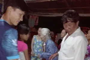Cụ bà đi lạc đã tìm thấy người thân!
