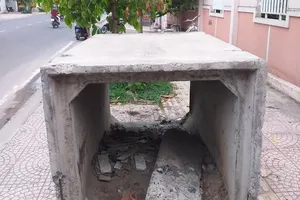 Đoạn cống thừa, chỗ núp của người tè bậy