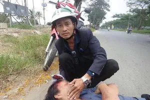  Vụ cô gái bị tai nạn không ai cứu: Tôi đau lắm!