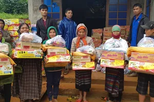 300 suất quà đến với đồng bào Hướng Hóa, Quảng Trị
