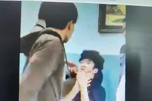 3 hậu quả khôn lường khi dạy trẻ bằng bạo lực