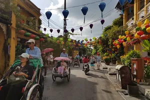 Giữ gìn Hội An đâu phải từ việc bán vé vào cổng?