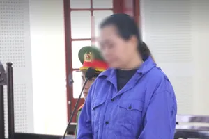 1 phụ nữ vào Bình Dương trốn truy nã 20 năm, khóc khi nghe tuyên án 