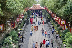 50 công trình kiến trúc tiêu biểu phía Nam có Khu tưởng niệm các Vua Hùng