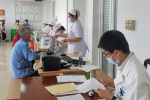 Nhiều bệnh nhân rất lo lắng vì điều trị tán sỏi bằng... máy hỏng