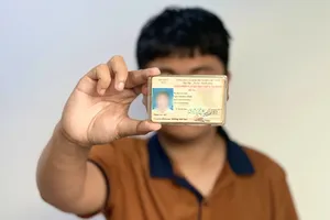 Sau khi chuyển giới, có cần đổi giấy tờ tùy thân không?