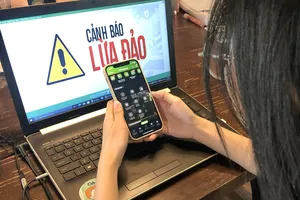 Thao túng tâm lý, dẫn dụ người già đến ngân hàng chuyển tiền 