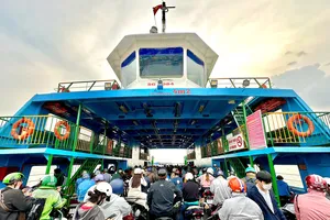 Không mặc áo phao khi đi đò, phà bị xử phạt như thế nào?