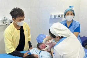 Bỏ giới hạn số con: Bước đi cần thiết trong bối cảnh già hóa dân số