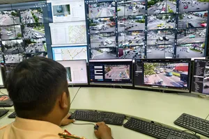 Dùng điện thoại khi dừng đèn đỏ có bị xử phạt thông qua Camera AI ? 