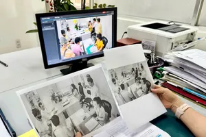 Bị gãy chân, có được nhờ công chứng ngoài trụ sở?