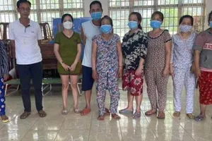 Tây Ninh: Bắt ổ đánh bài do một phụ nữ tổ chức