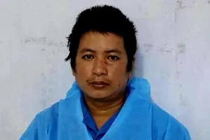 Án mạng khi xem người khác đánh bài