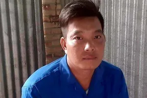 Dùng búa tấn công vùng đầu tình địch vì ghen