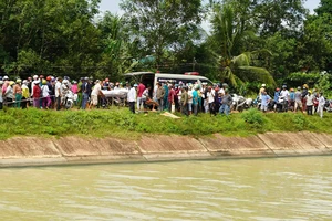 3 mẹ con nhảy kênh nghi tự tử