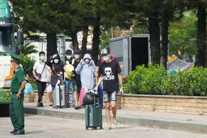 71 người chạy khỏi casino ở Svay Rieng đã về nước