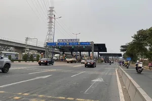 Sắp thu phí BOT mở rộng xa lộ Hà Nội