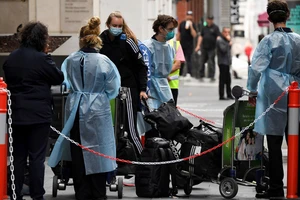 Ban tổ chức Grand Slam Úc tiếp tục đau đầu 