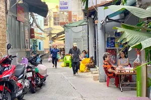 Cho xây nhà trong quy hoạch: Dân mừng, quận huyện phấn khởi