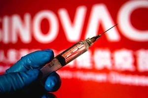 Hong Kong: Thêm người chết vì tiêm vaccine COVID-19