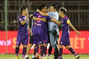 Derby Sài thành: Tiếc khi thiếu ‘Mourinho Việt Nam’
