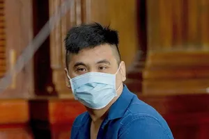 Quyết làm rõ việc tài xế Mercedes bán nhà khi bị tạm giam