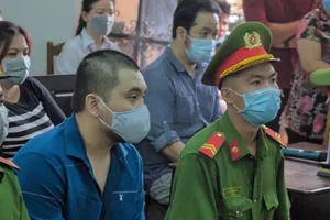 Hồ sơ tài xế Mercedes bán nhà cho mẹ