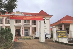 Quan tòa như thế, dân biết tin thế nào!