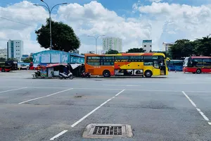 Chở khách liên tỉnh: Các địa phương vẫn đang… chờ nhau