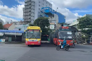 Chở khách liên tỉnh vẫn chưa thực sự thông suốt